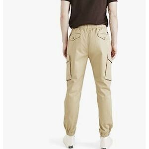 Dockers Men's Tapered Fit Cargo Jogger Pants M Beige‎ elastic waist Comfort New